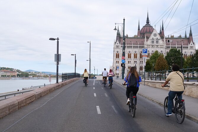 3-Hour Budapest E-Bike Adventure! - A brief look toward Margaret Island
