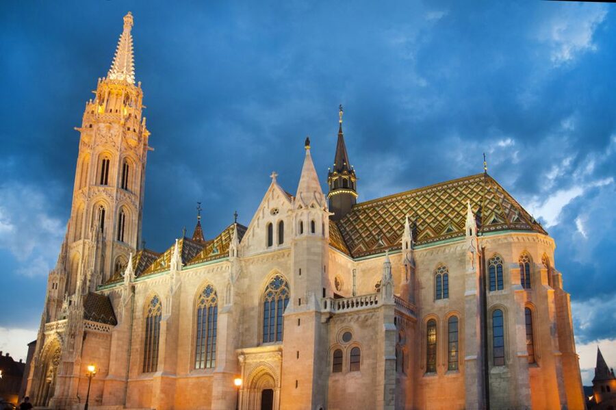 3-Hour Orientation Walking Tour of Buda and Pest - Matthias Church and the Castle District