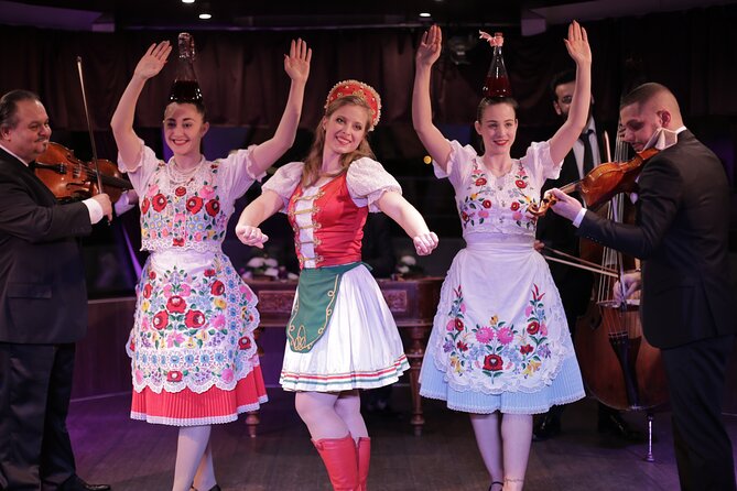4 Course Dinner Cruise with Operetta, Folk Show and Welcome Drink - Seating, timing, and practical details