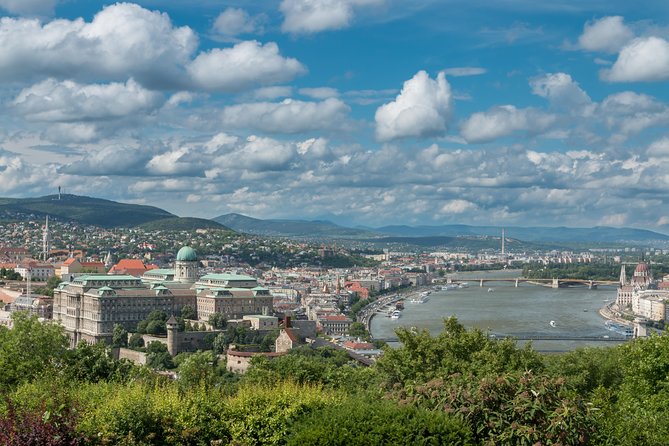 4 hours long private minivan tour in Budapest - Gellért Hill and the Citadella: Budapest from above