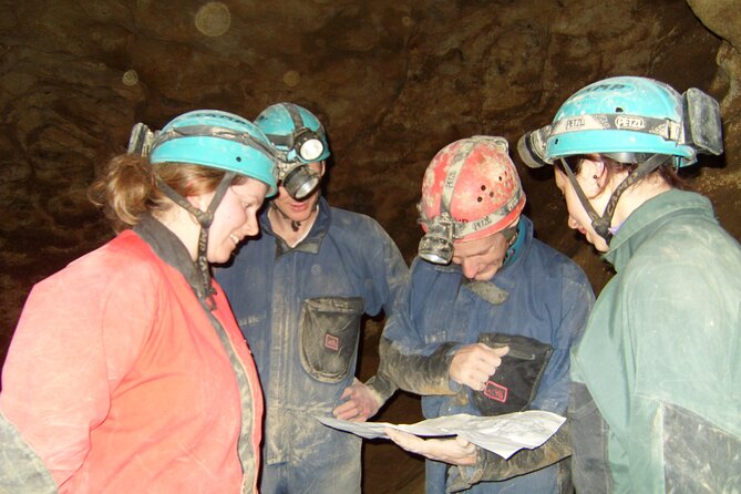 Adventure Caving Experience in Budapest - What happens from the Szépvölgyi út meeting point