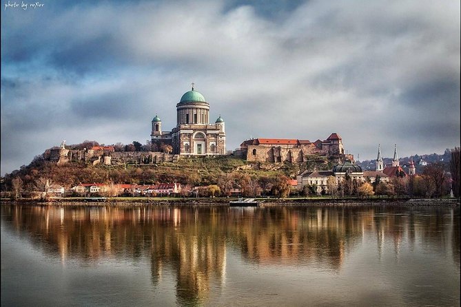 Along the shore of Danube river, private tour - Visegrad Fortress and the royal story