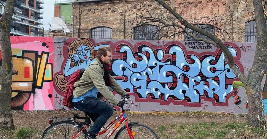 Alternative Bike tour: Graffiti Wall and Peace - A calmer stretch on Margaret Island