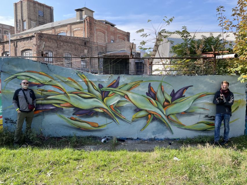 Alternative Bike tour: Graffiti Wall and Peace - What the 30-kilometer distance means