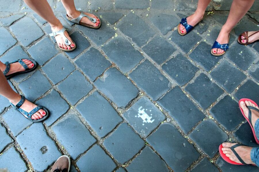 Alternative Budapest Walking Tour - From graffiti writers to independent design shops