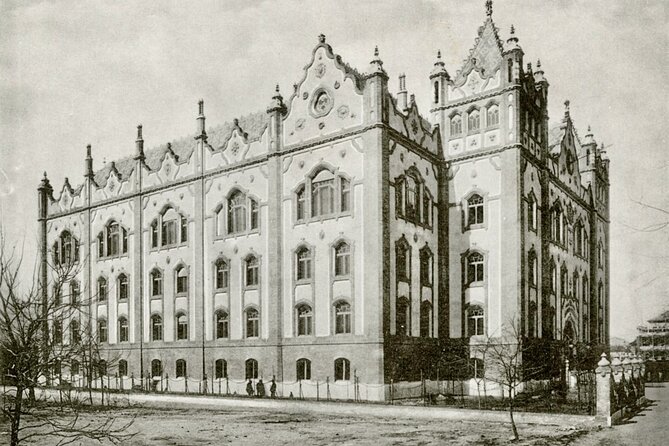 Art Nouveau Treasures of Budapest – Exclusive Private Tour - Ödön Lechner’s Postal Savings Bank