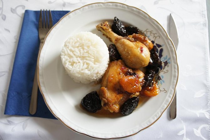 Authentic Jewish Cooking Class by a Professional chef - Honey chicken with dried plum and apricot