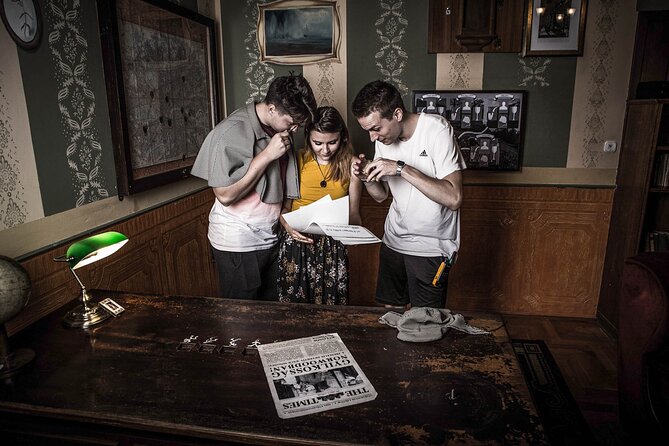Be a movie star! Film Tour, Escape room, in Budapest and Etyek - The Korda Filmpark visit: sets, crew work, and your short film