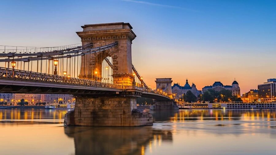 Best of Budapest: Private Walking Tour with a Local - Practical details that affect your day