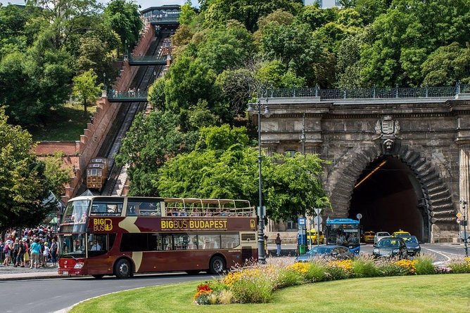 Big Bus Budapest Hop-On Hop-Off Bus and Walking Tour - Audio commentary and the reality of the ride