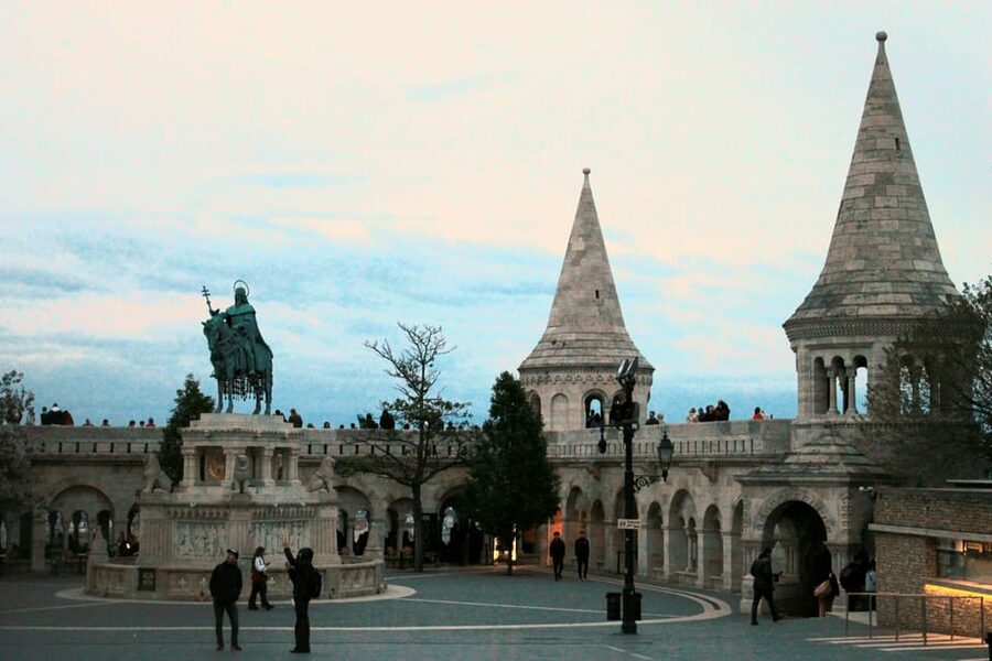 BloodThirsty Hungary: Walking tour & Dark Historical Stories - Key points at a glance