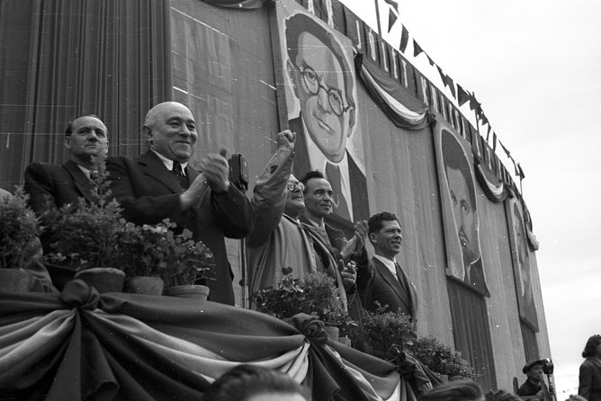 Born Under The Red Star - Communist tour with Coffee in a Retro Bar - Outside the House of Terror on Andrássy út