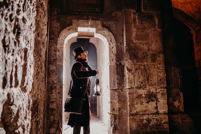 Buda Castle District Dark History, Legends and Vampire Night Tour - Why the dark side of Buda works so well