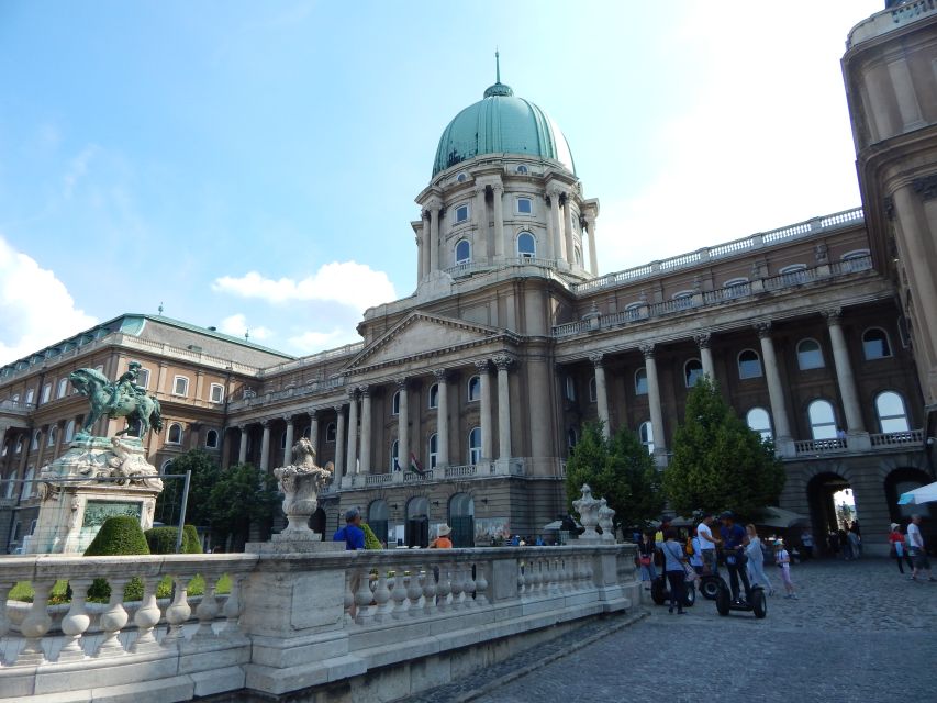 Buda Castle: Private Walking Tour - Matthias Church and its Gothic details