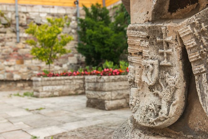 Buda Castle Quarter Walking Tour - Dísz Square and the quarter’s less obvious stories