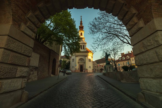 Buda Castle Quarter Walking Tour - Fisherman’s Bastion and the classic Parliament view