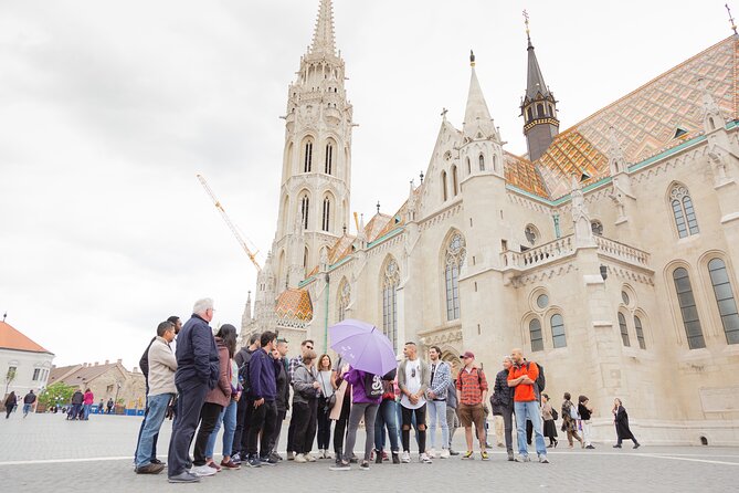 Buda Castle Tour: Fisherman's bastion and hidden gems - Why this two-hour walk works well on Castle Hill