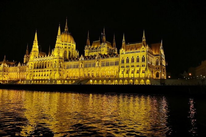 Budapest: 1-Hour Highlights Cruise with Welcome Drink - Who will enjoy this cruise most