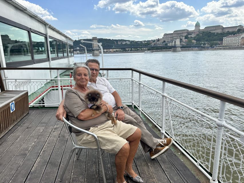 Budapest: 1 hr Sunshine Booze Cruise with Prosecco - Matthias Church, Buda Castle, and Fisherman’s Bastion