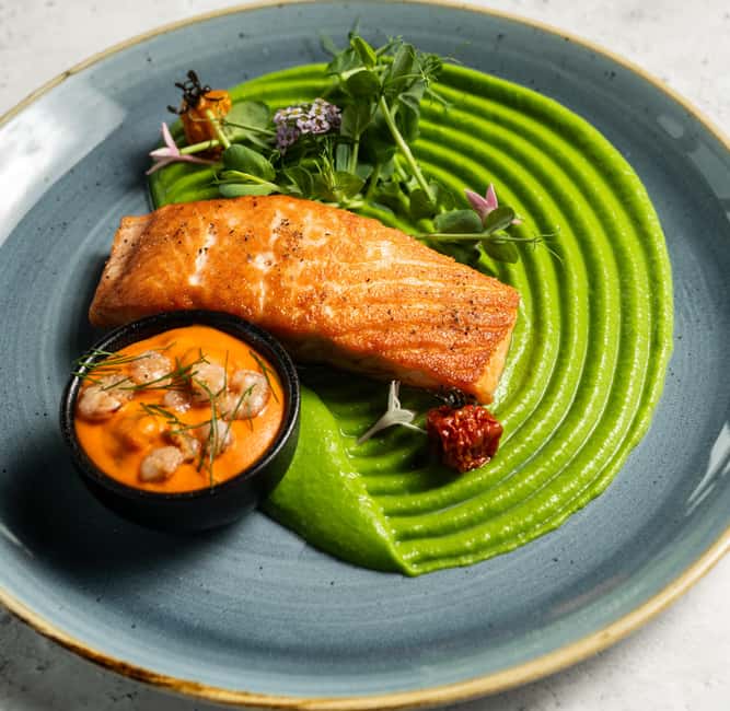 Budapest: 2-Course Dinner for 2 on a Boat Restaurant - Main dishes with a wide range of flavors