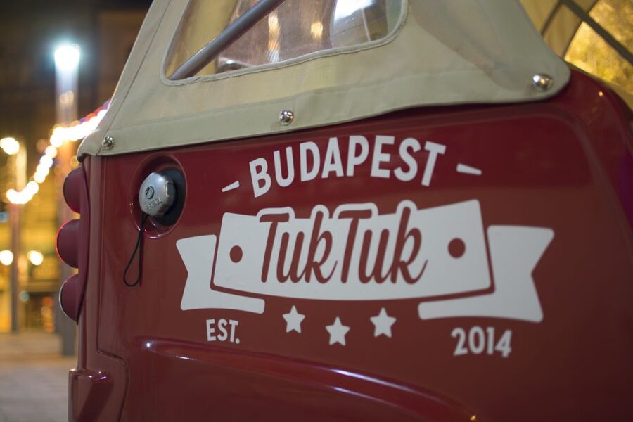 Budapest: 2-Hour Private TukTuk Tour - Crossing toward Gellért Hill and Buda
