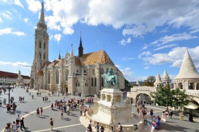 3-Hour Grand City Tour and Castle Walk