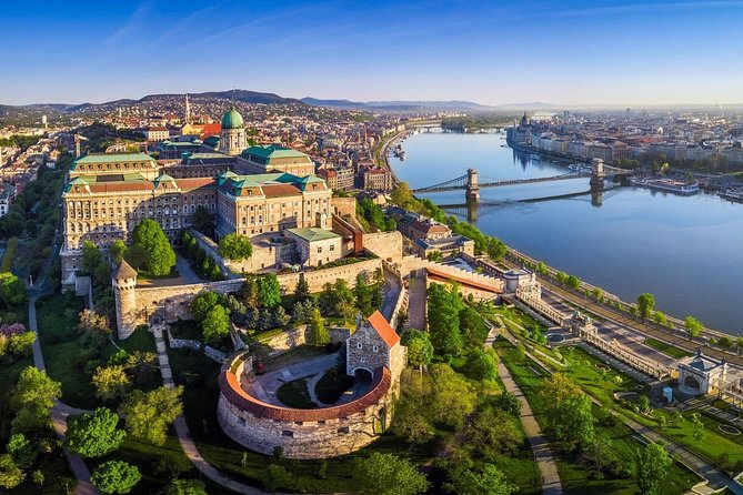 Budapest: 3-Hour Live-guided Bus Tour and 1-hour River Cruise - Heroes’ Square and the story of Hungary