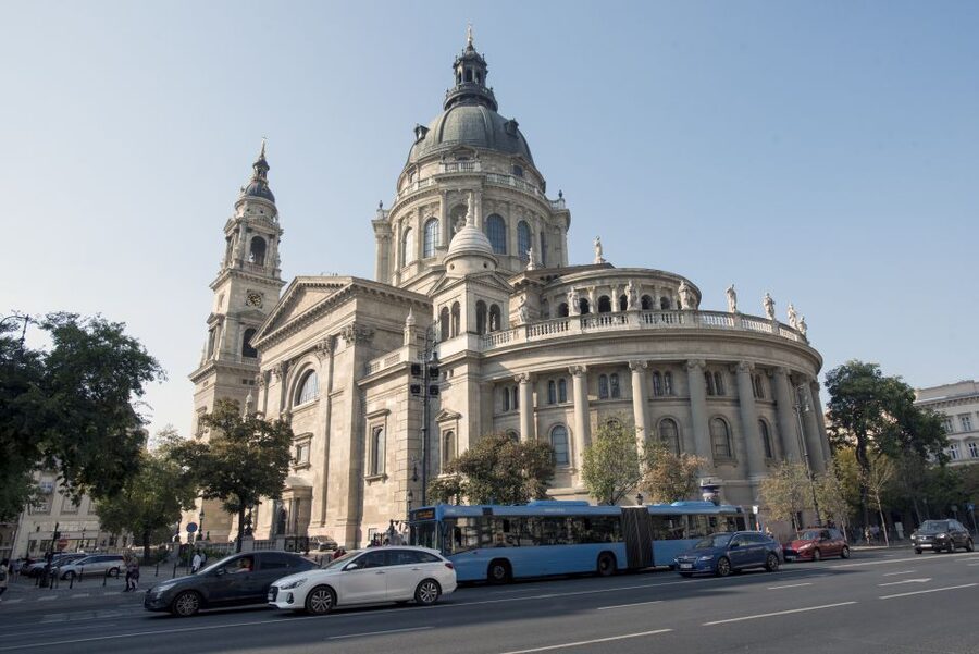 Budapest: 3-Hour Live Guided Sightseeing Tour - Andrássy Avenue, the Opera House, and St. Stephen’s Basilica