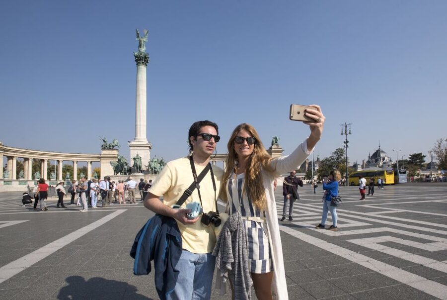 Budapest 3-Hour Private Walking Tour with Route Options - Who should book this private walk?