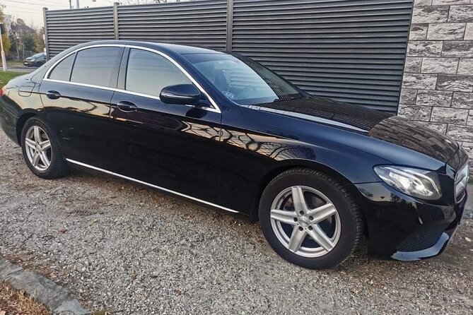 Budapest Airport transfer - A private car for the ride into the city