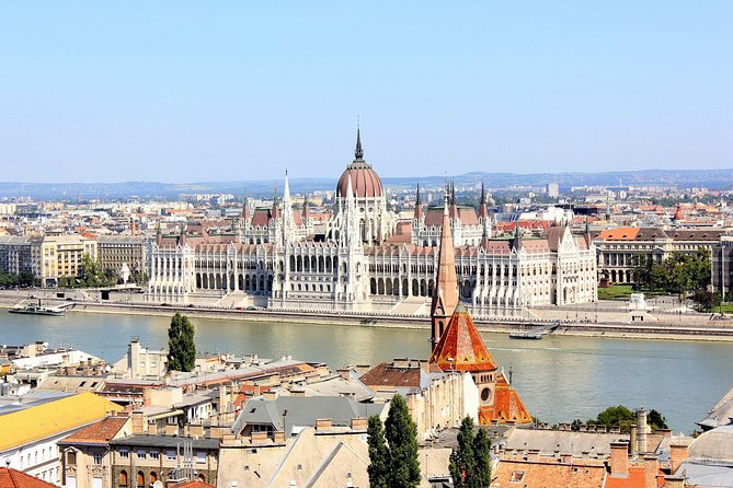 Budapest All in One Small Group Walking Tour with Strudel Stop - Vajdahunyad Castle and Hungarian architecture