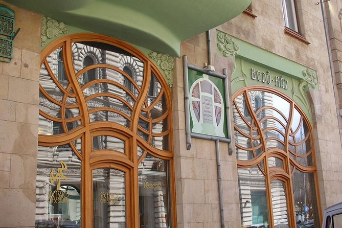 Budapest Art Nouveau Walking Tour - Kazinczy Street Synagogue and a different Art Nouveau setting