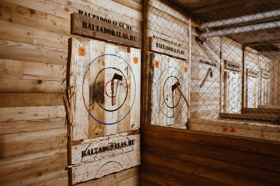 Budapest: Axe Throwing Experience - Who should book this experience?