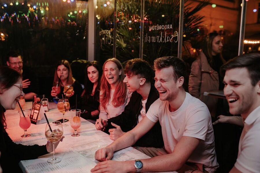 Budapest: Bar Crawl with a Local Guide - Budapest nightlife with a local guide