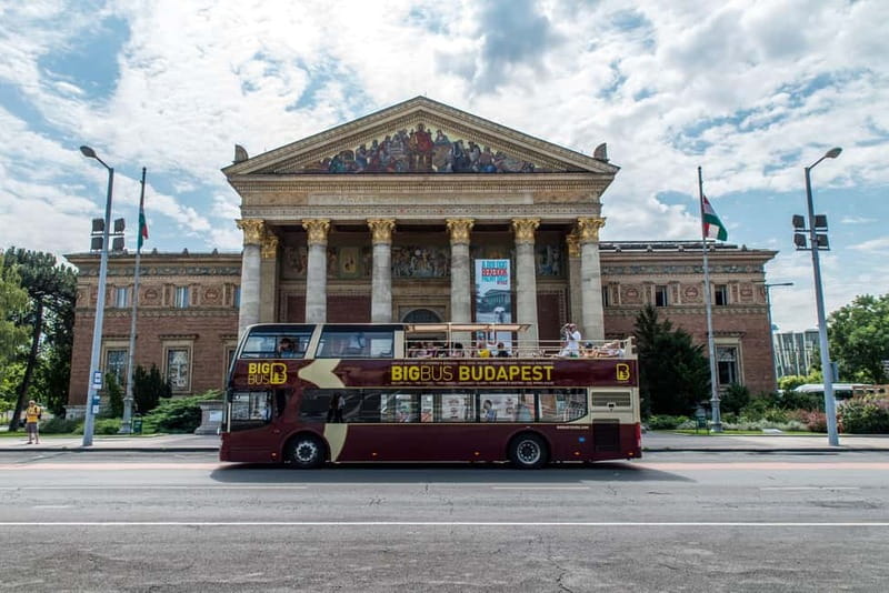 Budapest: Big Bus Hop-On Hop-Off Tour & Danube River Cruise - The one-hour Pest walking tour