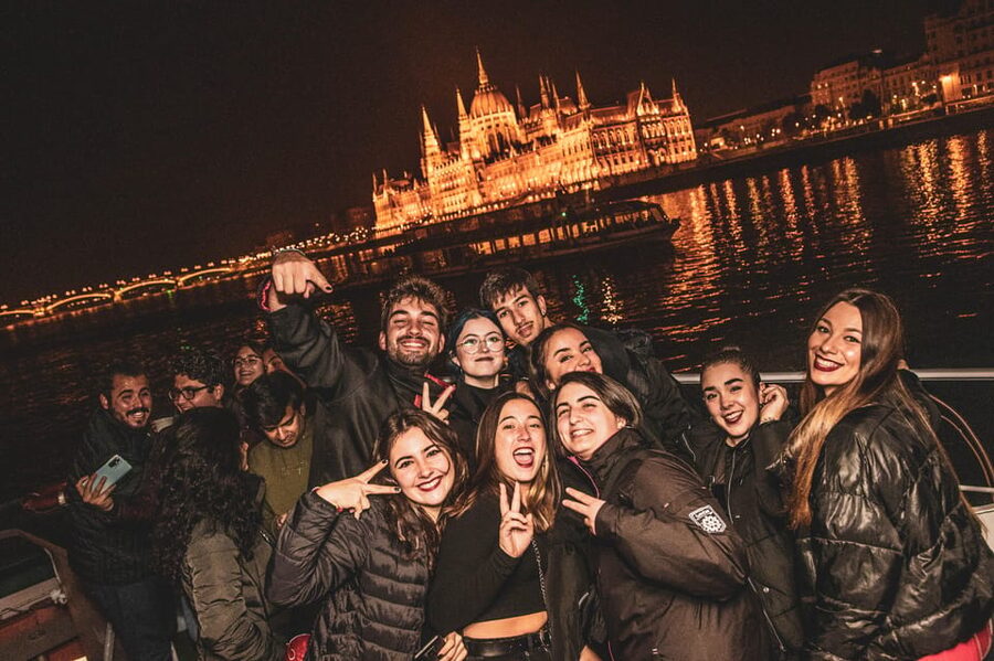 Budapest: Boat Party with option of Unlimited Drinks - Boarding the boat and finding the party mood