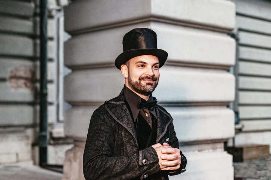 Budapest: Buda Castle District Vampires and Myths Night Tour - What the $23 price really covers