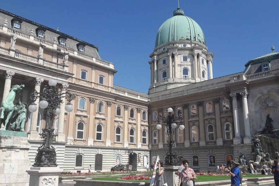 Budapest: Buda Castle District Walking Tour - Fishermen’s Bastion and Budapest’s best views