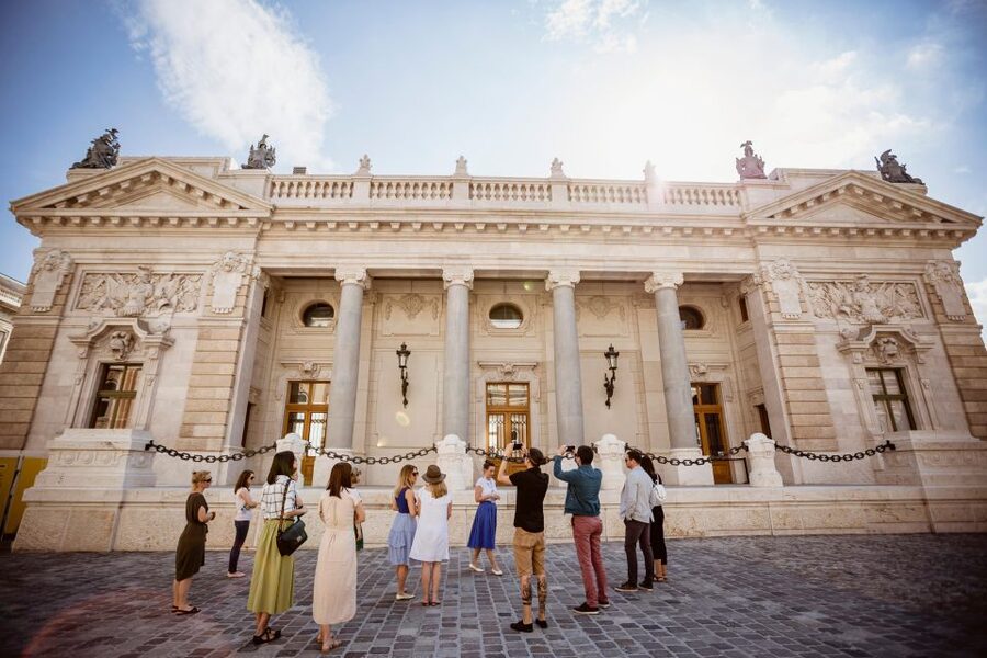 Budapest: Buda Castle Walk with Saint Stephen's Hall - St. Stephen’s Hall, the tour’s grand finale