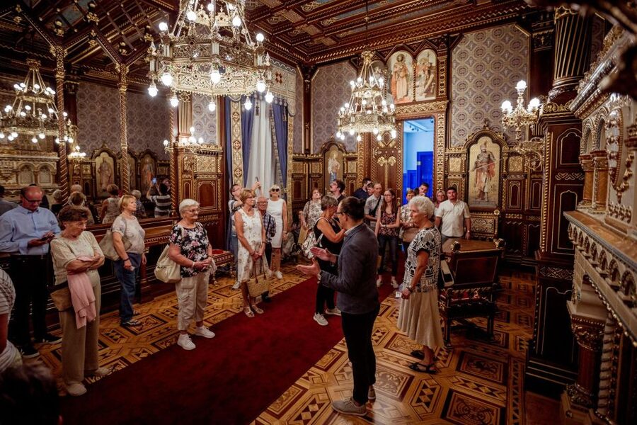 Budapest: Buda Castle Walk with Saint Stephen's Hall - Is $29 good value for 90 minutes?