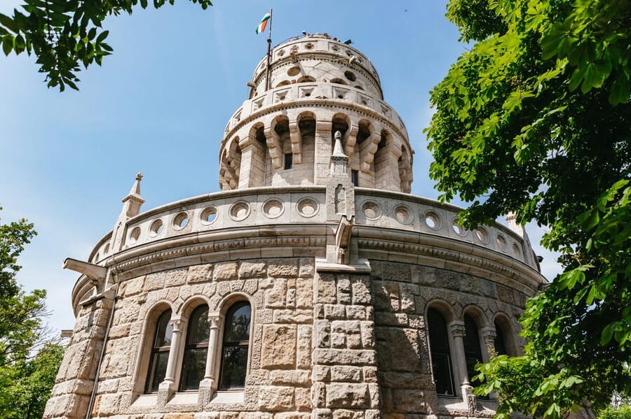 Budapest: Buda Hills Guided Hiking Tour with Optional Lunch - The optional Hungarian lunch