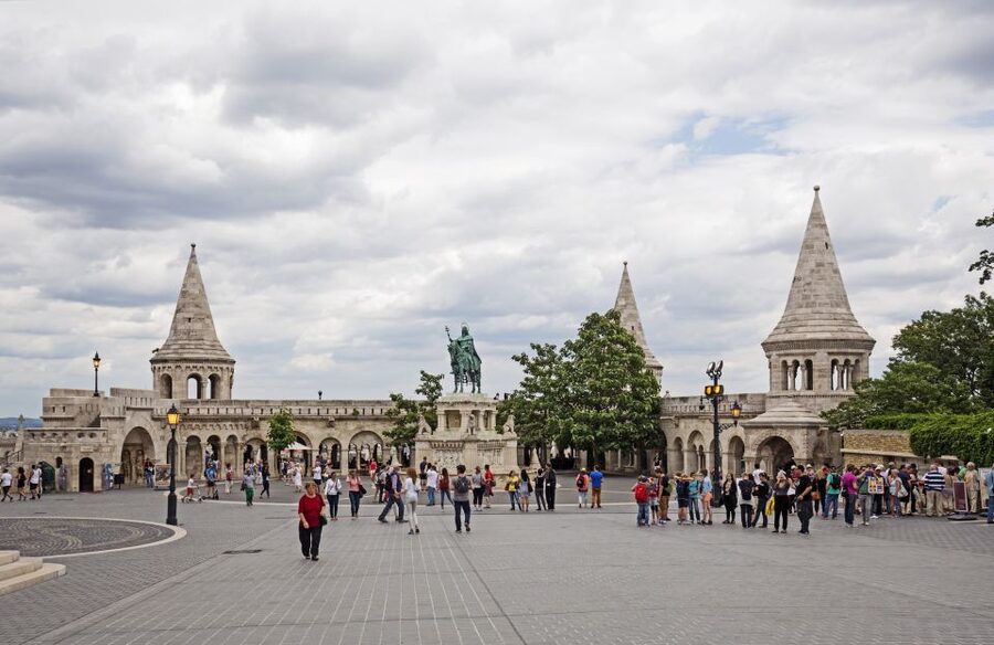 Budapest: Castle District Walk with Matthias Church Entry - Fisherman’s Bastion and the first look over Pest