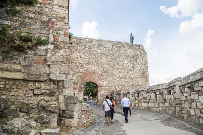 Budapest Castle Walk - Hidden courtyards, gardens, and statues