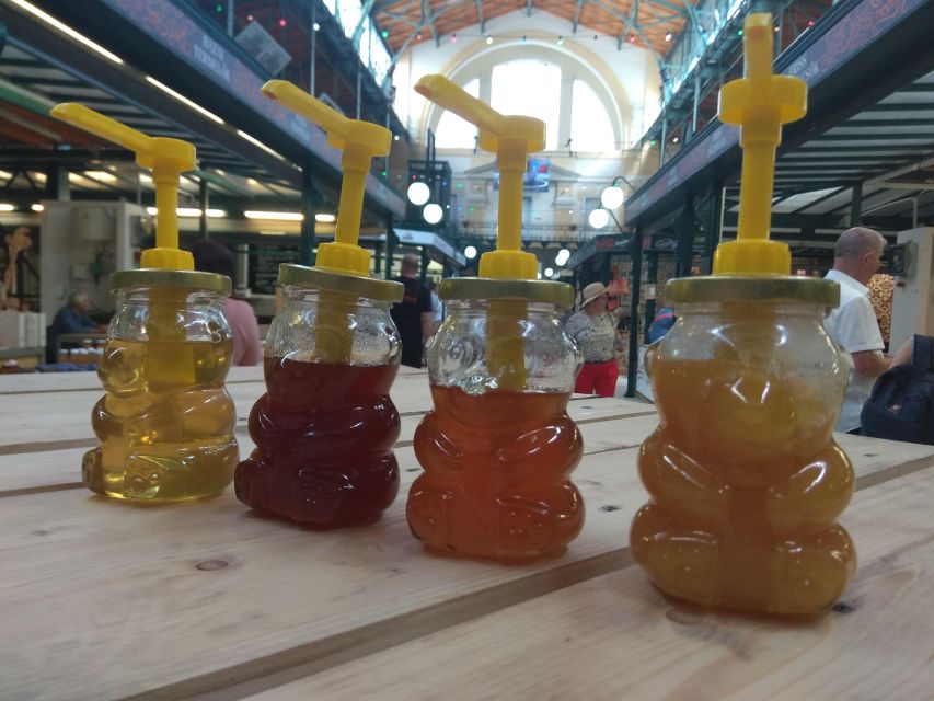 Budapest: Central Market Hall Guided Food Tour with Tastings - Three honeys and a taste of Hungary’s sweet side