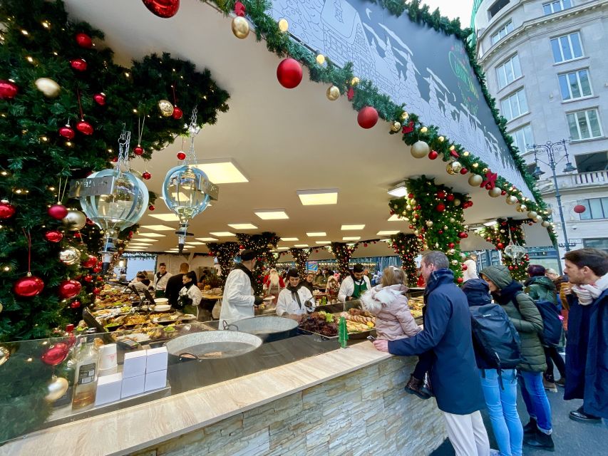 Budapest: Christmas Market Guided Walking Tour with Tastings - Who should book this seasonal walk?