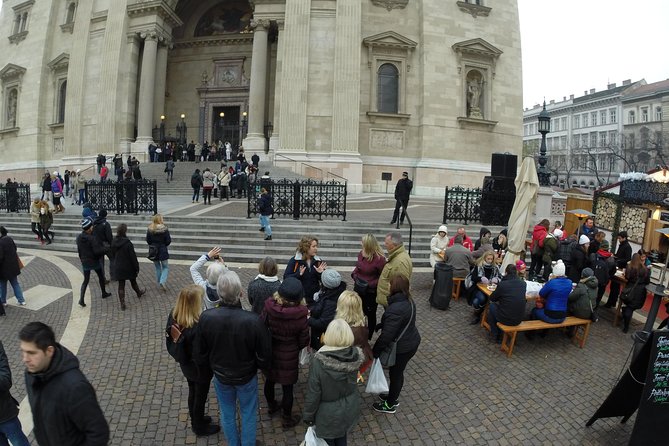 Budapest Christmas Walking Tour & Entry to St Stephen's Basilica - The Christmas market and Hungarian holiday customs