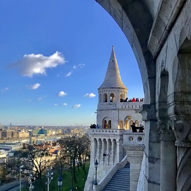 Budapest: City Discovery Tour - Getting to the Eurama departure point