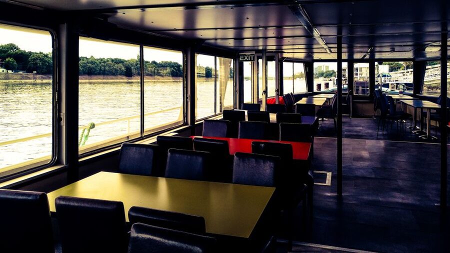 Budapest: City Highlights Cruise with Welcome Drink - Choosing daylight, sunset, or night