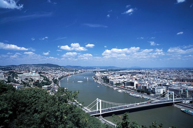 Budapest City Sightseeing Half-Day Tour - What the coach adds, and what it cannot do