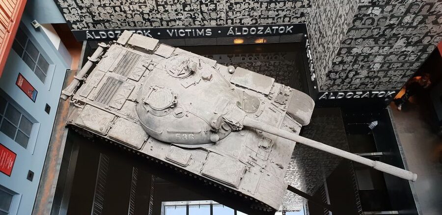 Budapest: Communist History Tour with House of Terror Option - The House of Terror: a serious and difficult museum visit